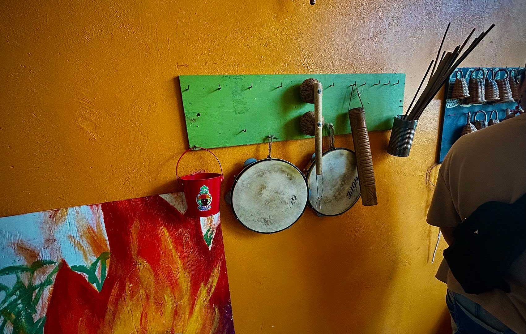 Instrumentos by Wawani Suazo